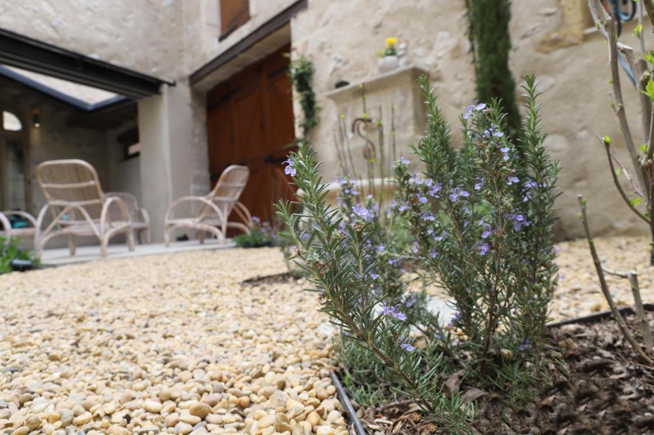 La Casa De Boulbon Hotel Exterior photo
